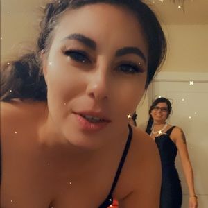 Meet your Posher, Candace